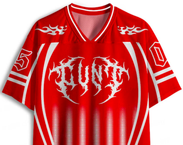 Y2K-Is-Back-Baby-Tees-&-Retro-Shirts-That-Are-Taking-Over-2025-Fashion-Trends-beauty-and-fashion-freaks-3