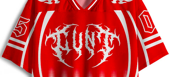 Y2K-Is-Back-Baby-Tees-&-Retro-Shirts-That-Are-Taking-Over-2025-Fashion-Trends-beauty-and-fashion-freaks-3