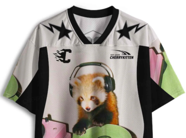 Y2K-Fashion-Is-Officially-Back-These-Baby-Tees-and-Jerseys-Are-Everywhere-in-2026-beauty-and-fashion-freaks-3